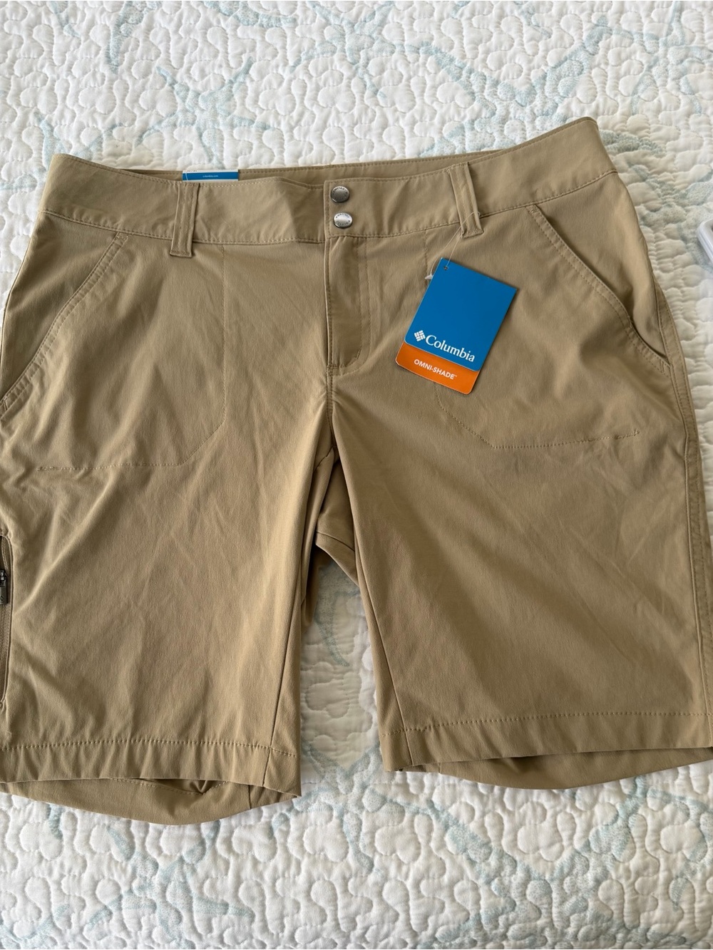 Columbia Women’s Khaki Outdoor Stretch Shorts